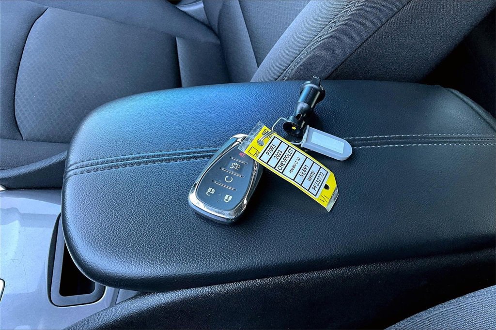 Used 2023 Chevrolet Malibu LT image 11