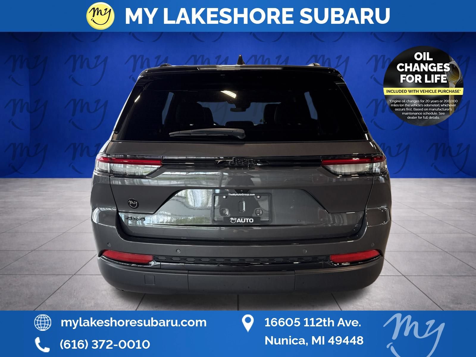 Used 2025 Jeep Grand Cherokee Altitude AWD/4WD image 6