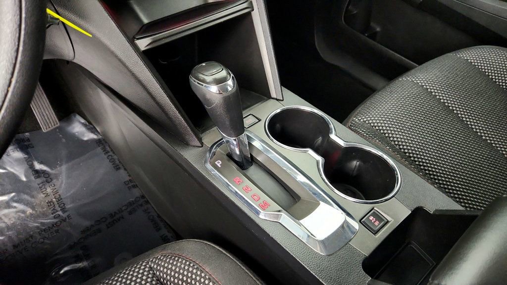 Used 2017 GMC Terrain SLE image 16