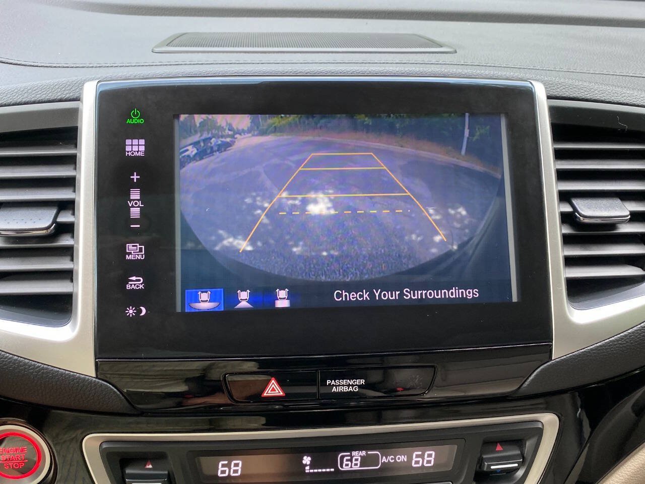 Used 2016 Honda Pilot Touring image 29