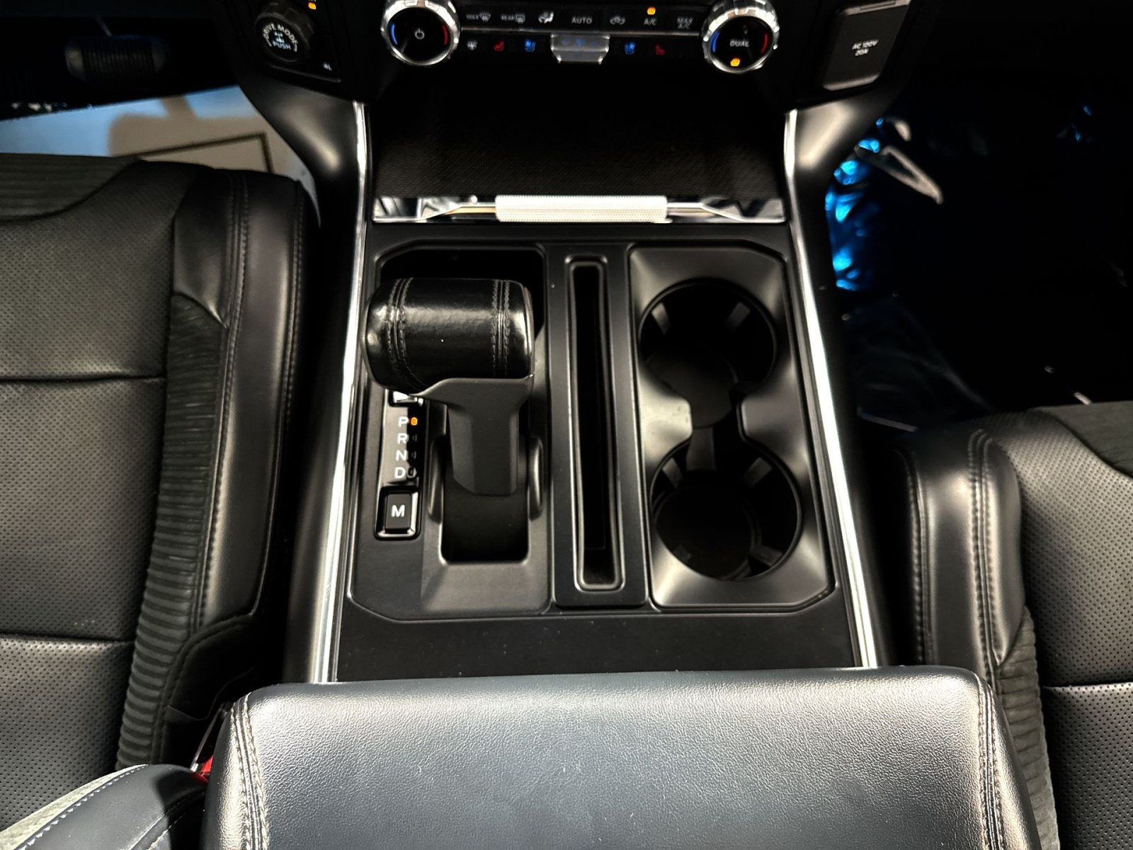 Used 2022 Ford F150 Raptor w/ Raptor 37 Performance Package AWD/4WD image 22