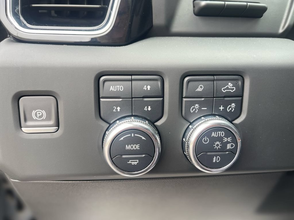 Used 2024 GMC Sierra 1500 Denali Ultimate AWD/4WD image 36