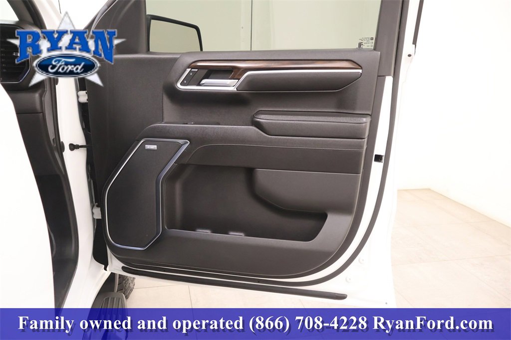 Used 2022 GMC Sierra 1500 SLT w/ SLT Convenience Package image 15