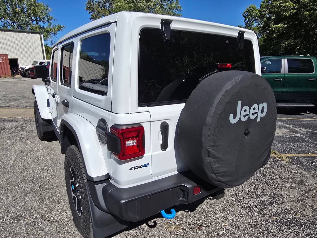 Used 2023 Jeep Wrangler Unlimited Rubicon 4xe w/ Cold Weather Group AWD/4WD image 5