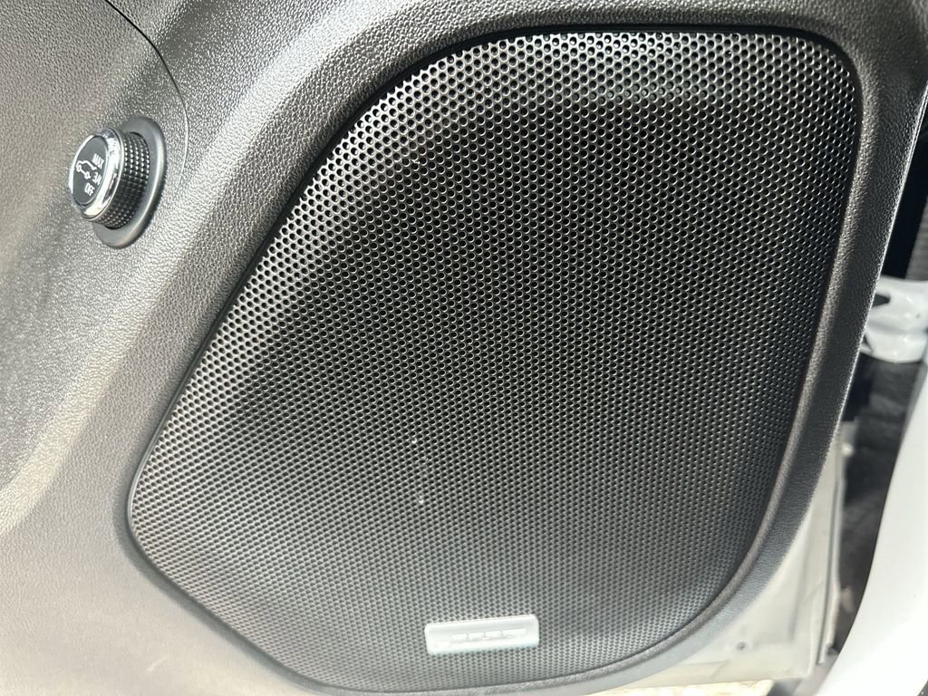 Used 2022 GMC Acadia Denali w/ Denali Technology Package image 33