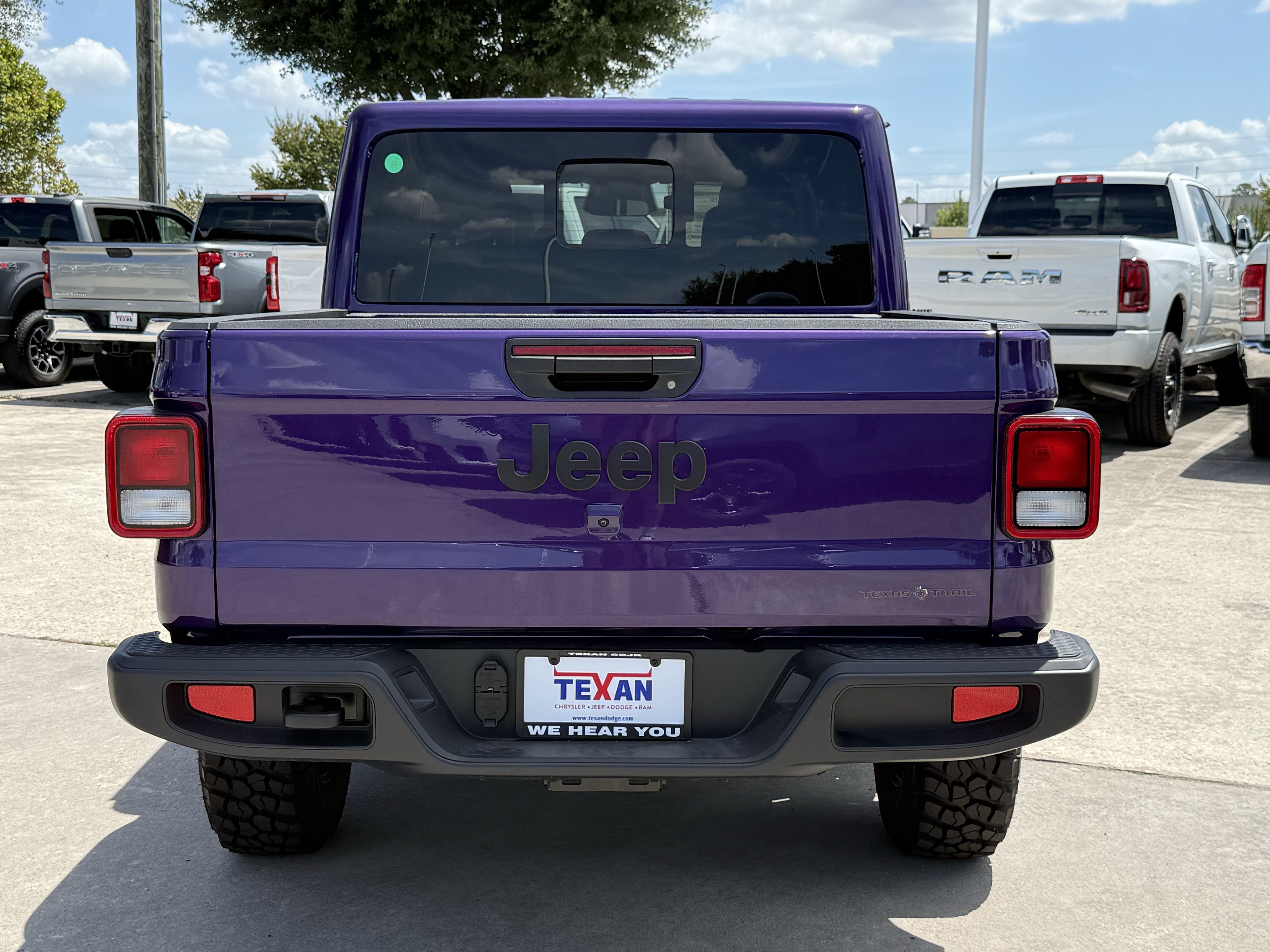 New 2026 Jeep Gladiator Sport AWD/4WD image 6