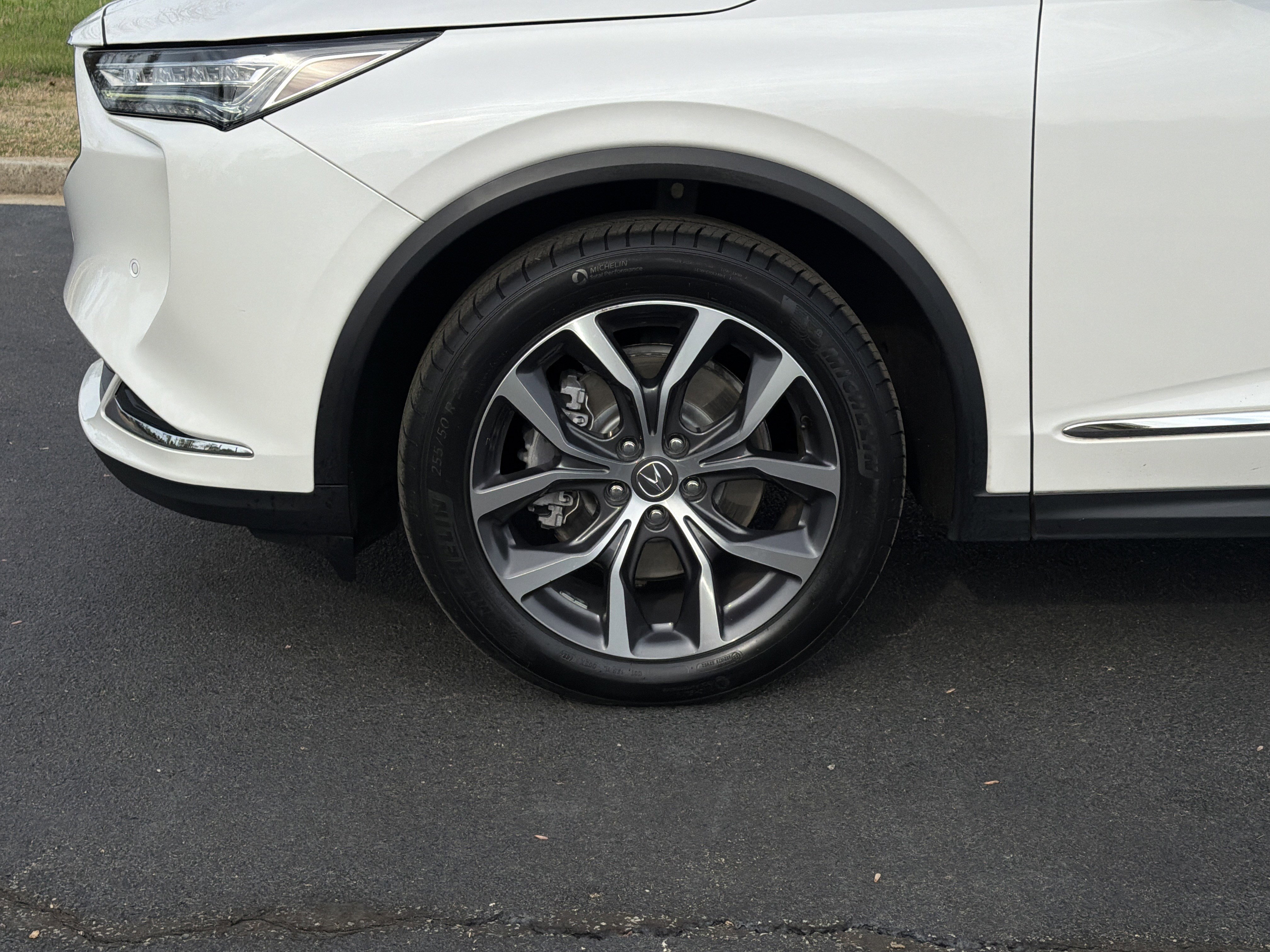 Used 2023 Acura MDX FWD w/ Technology Package image 12