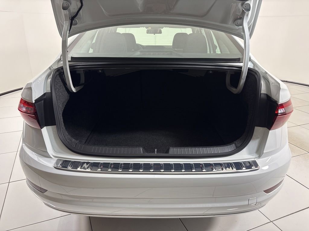 Used 2021 Volkswagen Jetta S w/ Driver Assistance Package image 27