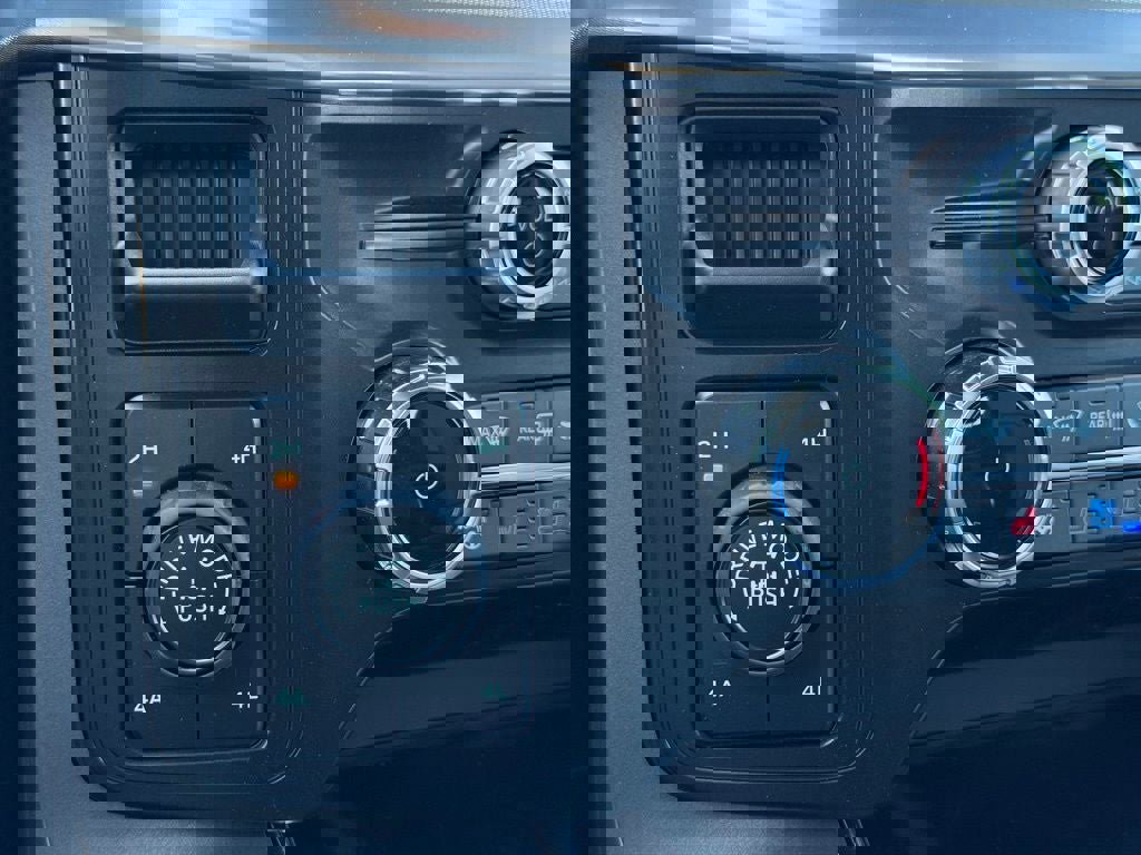 New 2026 Ford F150 Lariat w/ Equipment Group 501A Mid image 37