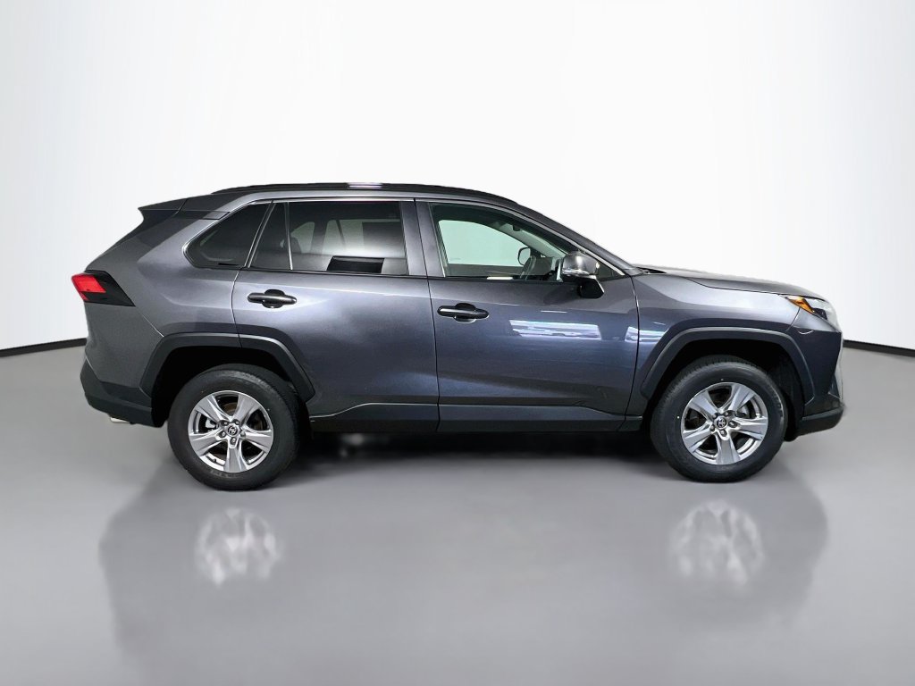 Used 2025 Toyota RAV4 XLE FWD image 2
