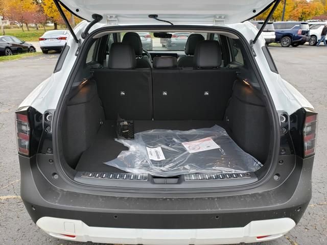 New 2026 Nissan Kicks SR w/ SR Premium Package image 6