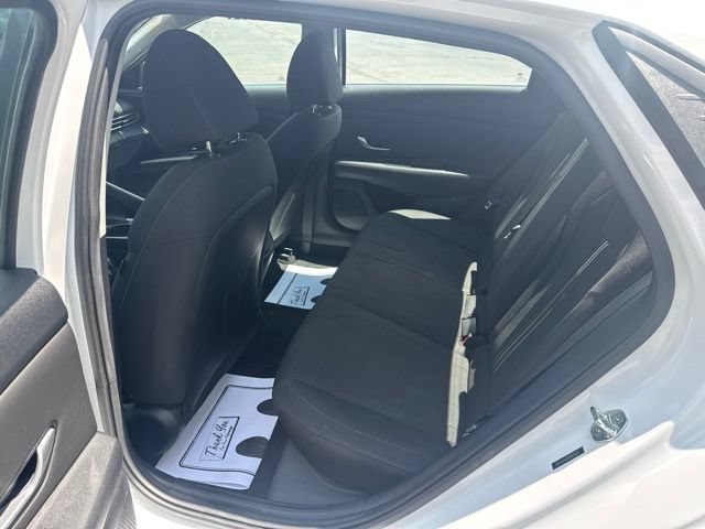 Used 2023 Hyundai Elantra SEL w/ Convenience Package FWD image 8
