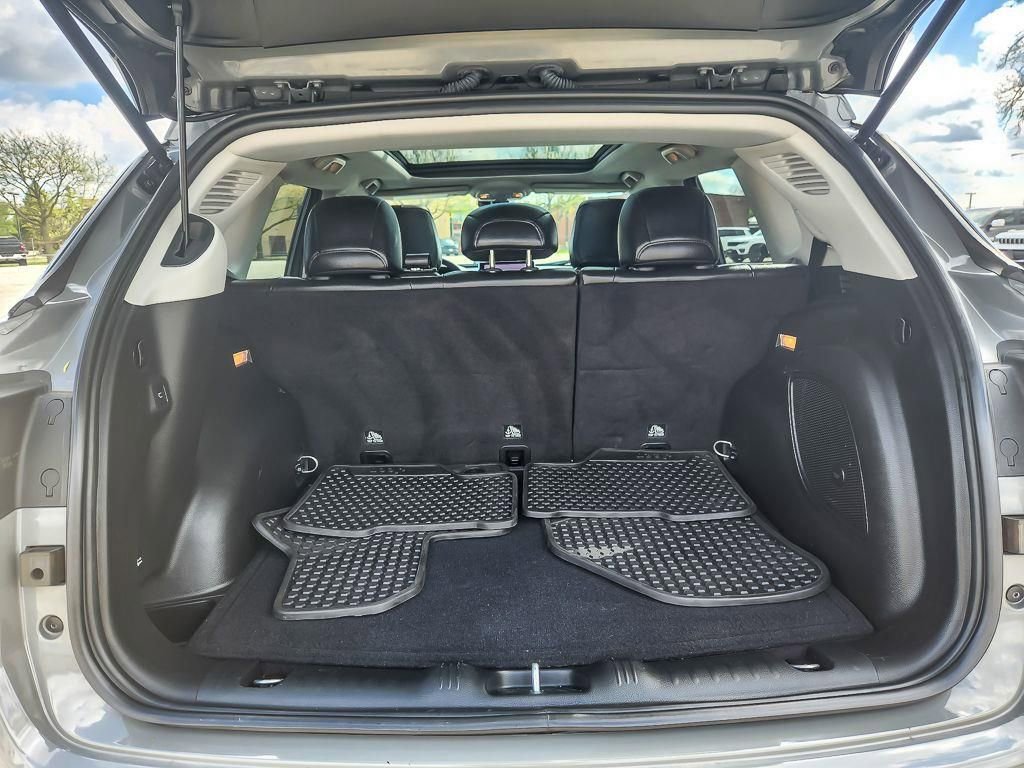 Used 2022 Jeep Compass Trailhawk w/ Trailhawk Elite Group AWD/4WD image 22