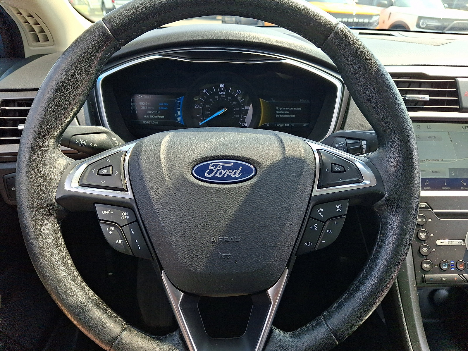 Used 2019 Ford Fusion Energi Titanium FWD image 27