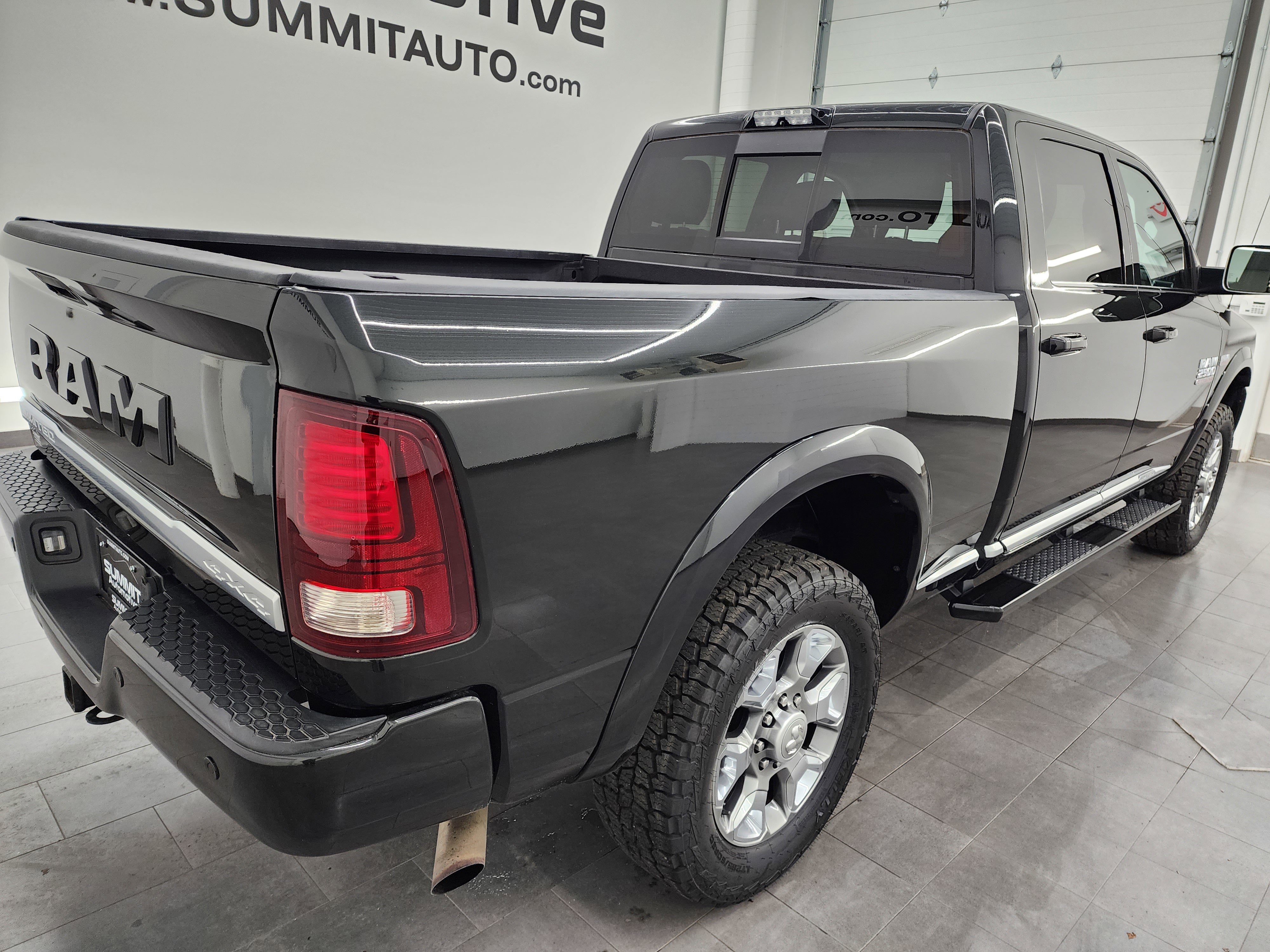 Used 2018 RAM 2500 Limited image 4