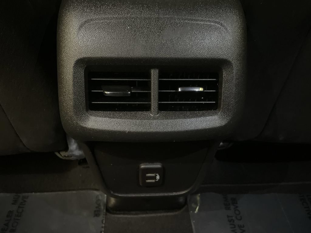 Used 2022 Chevrolet Equinox LT FWD image 14