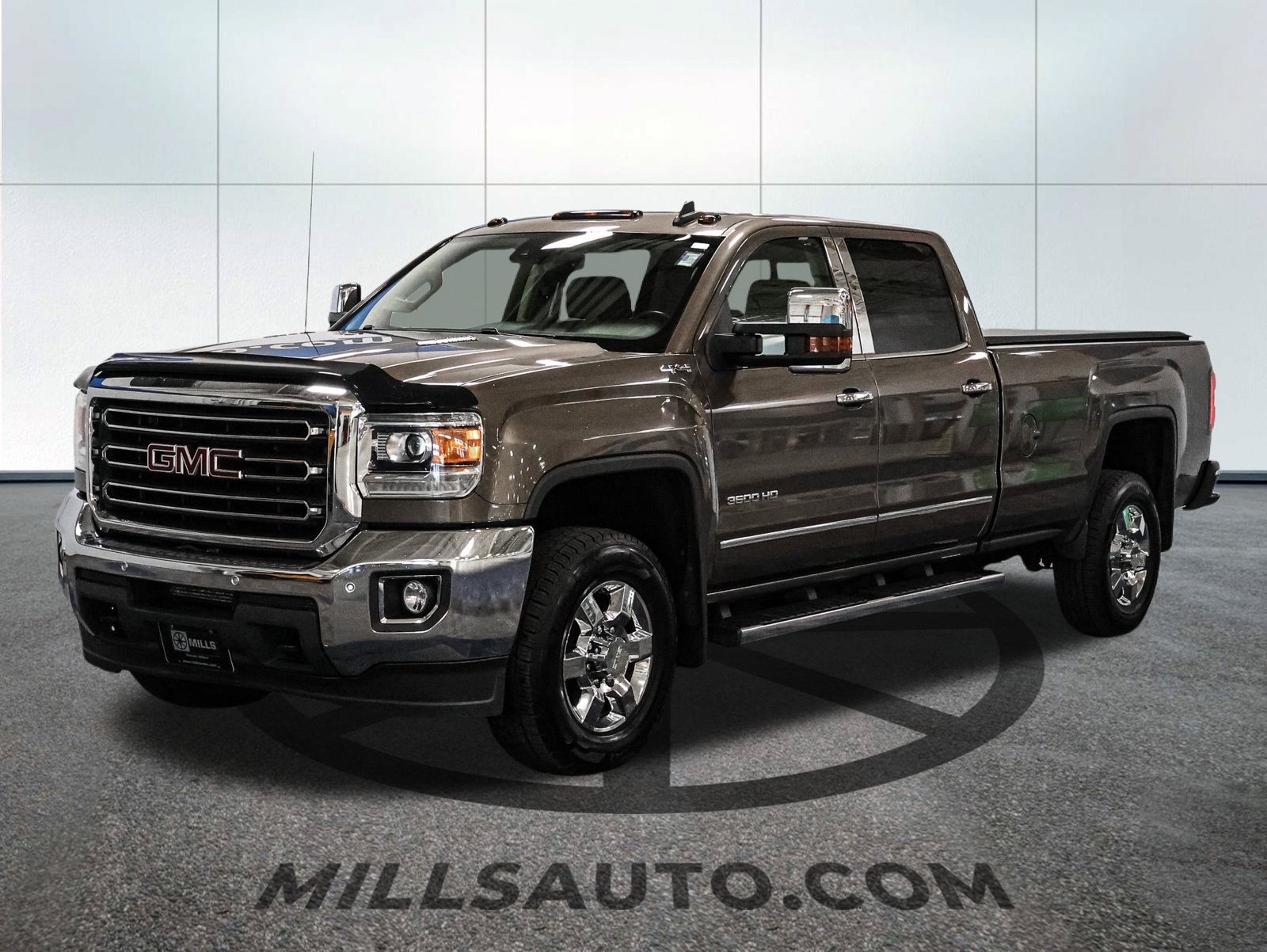 Used 2015 GMC Sierra 3500 SLT w/ Duramax Plus Package AWD/4WD image 2
