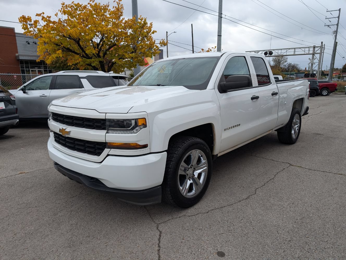 Used 2017 Chevrolet Silverado 1500 Custom w/ Custom Convenience Package RWD image 1