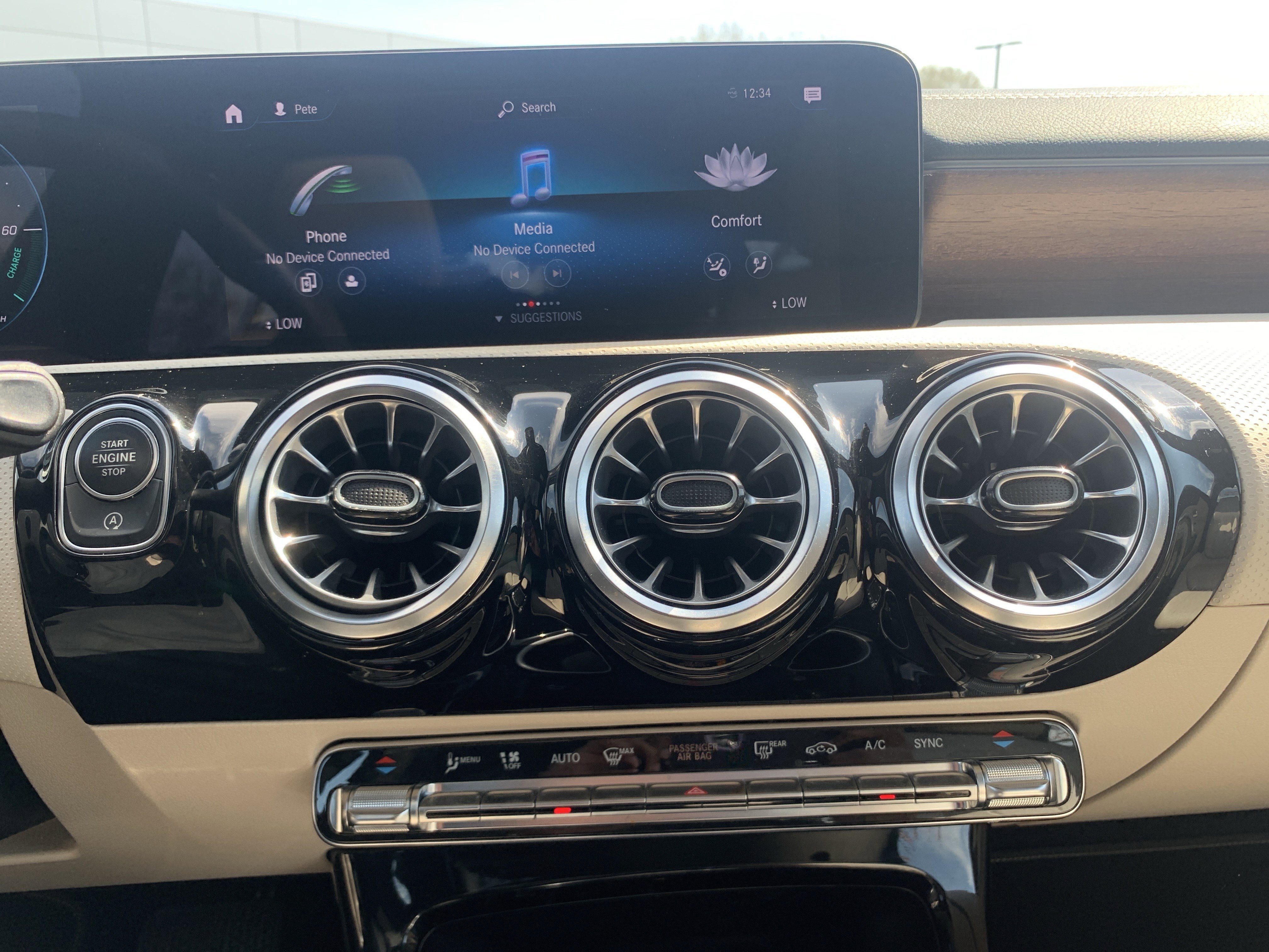 Used 2023 Mercedes-Benz CLA 250 image 29