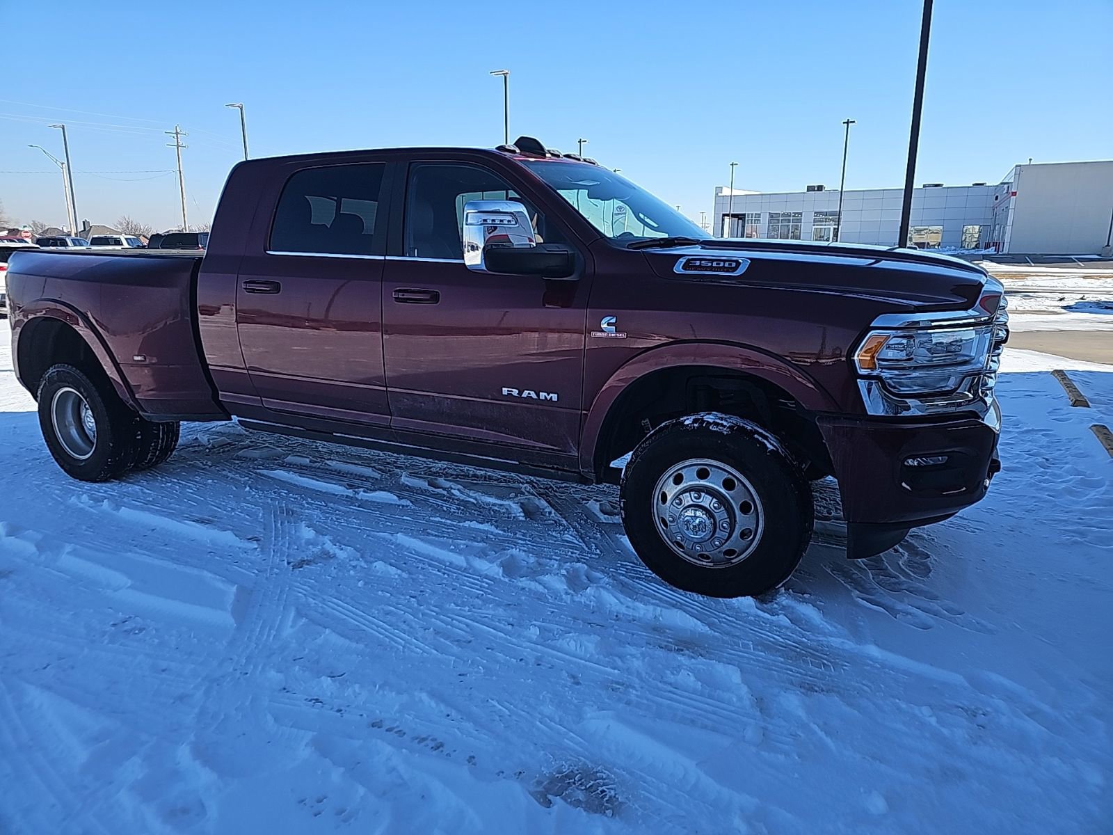 Used 2024 RAM 3500 Limited image 4
