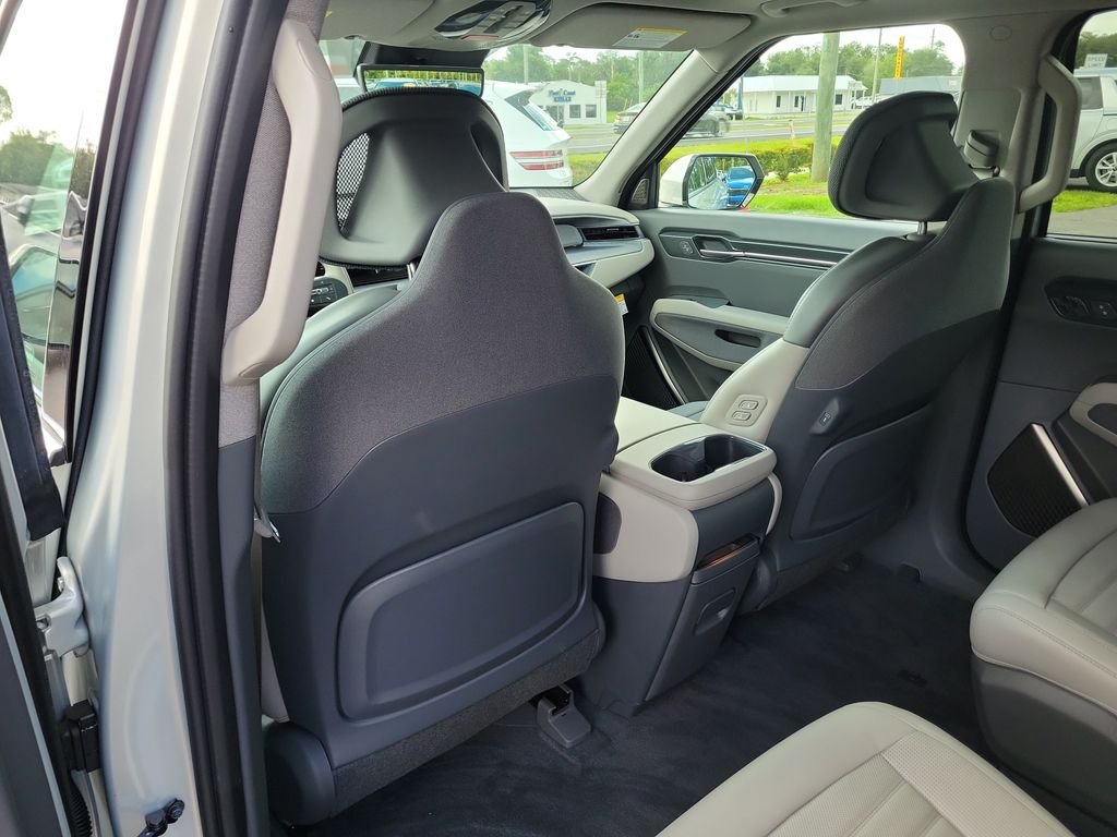 New 2026 Kia EV9 Land AWD/4WD image 17