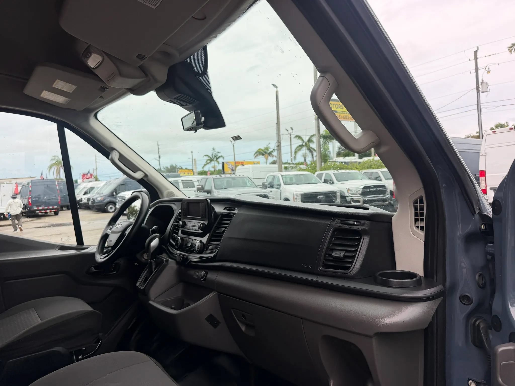 Used 2020 Ford Transit 250 148 High Roof Extended RWD image 15