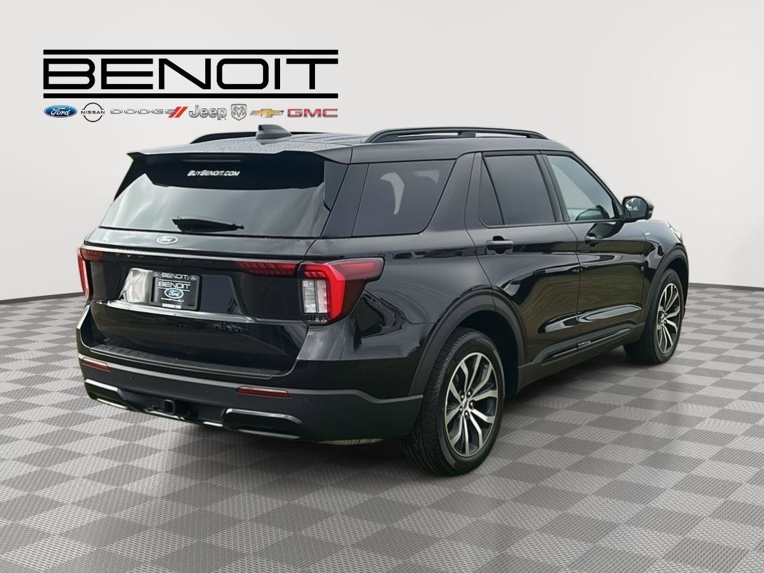 New 2026 Ford Explorer ST-Line image 5