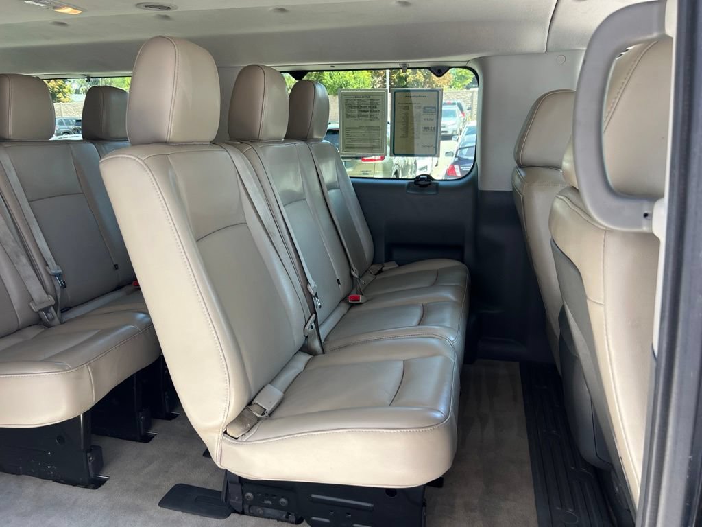 Used 2016 Nissan NV 3500 SL RWD image 22