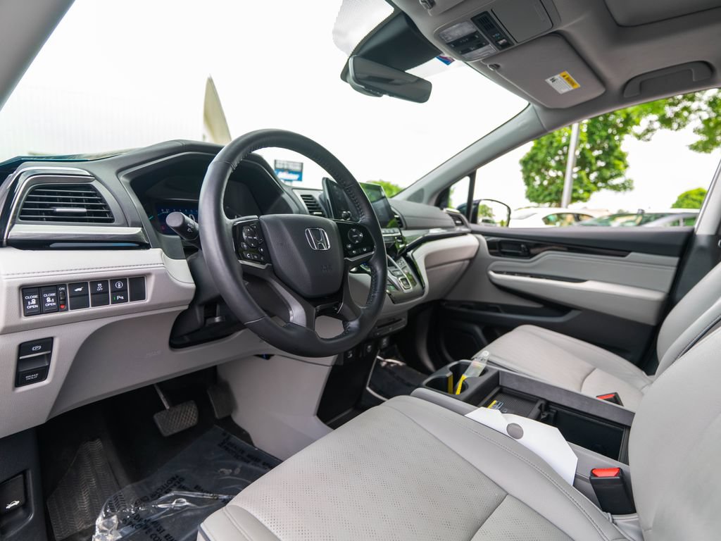 Used 2024 Honda Odyssey Elite image 6