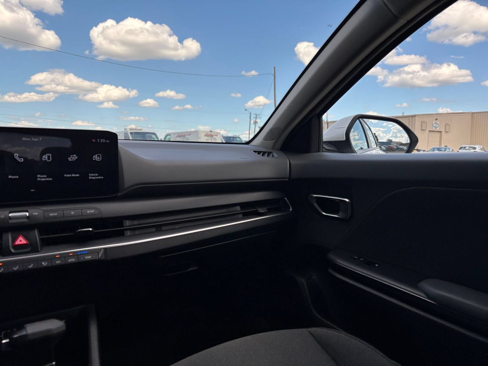 Used 2025 Kia K4 FWD image 33