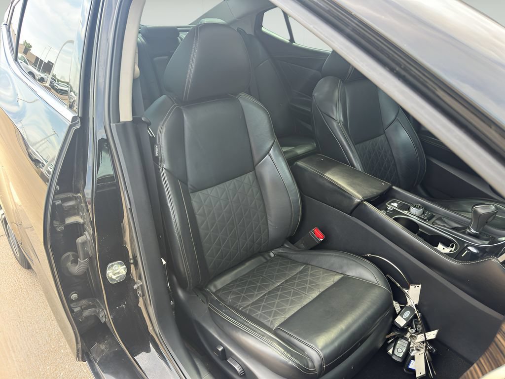 Used 2017 Nissan Maxima Platinum FWD image 20
