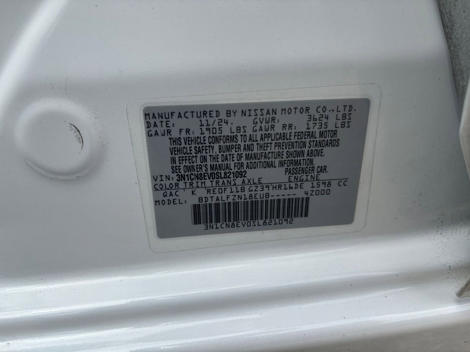 Used 2025 Nissan Versa SV FWD image 27