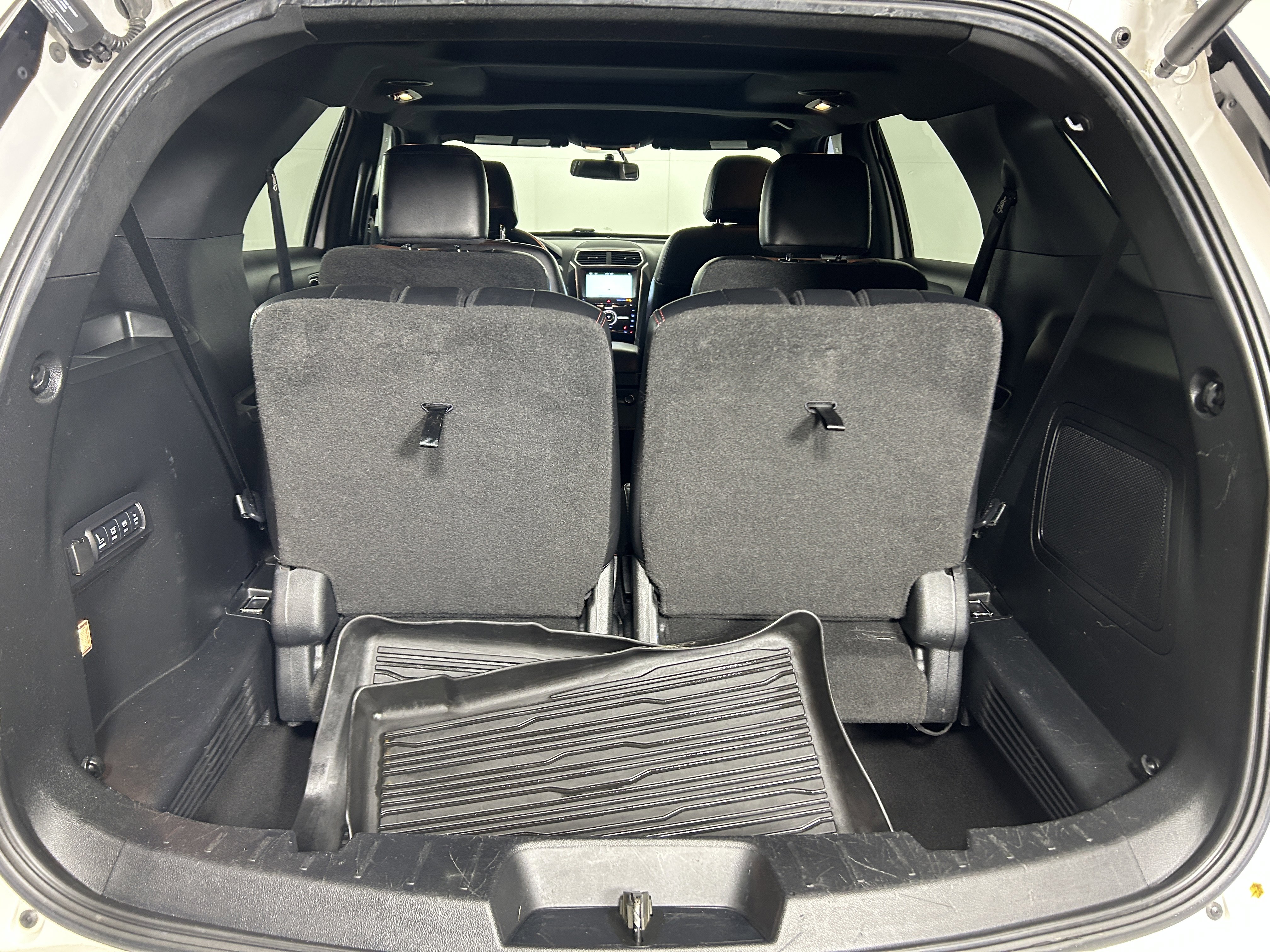 Used 2017 Ford Explorer Sport AWD/4WD image 26