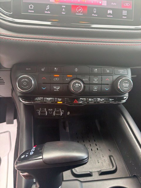 Used 2025 Dodge Durango GT AWD/4WD image 29