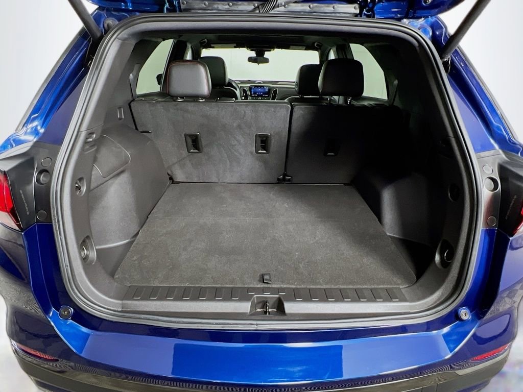 Used 2023 Chevrolet Equinox RS w/ RS Leather Package image 27