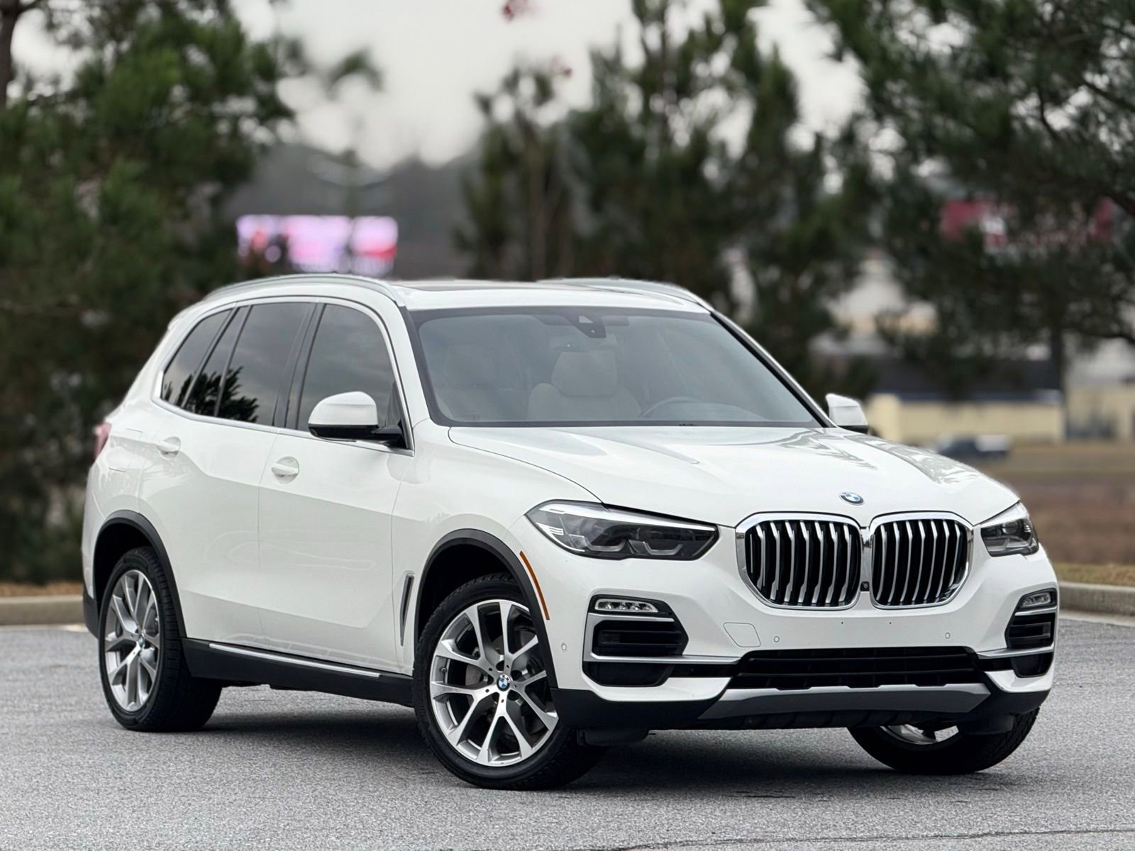 Used 2020 BMW X5 xDrive40i w/ Convenience Package AWD/4WD image 12