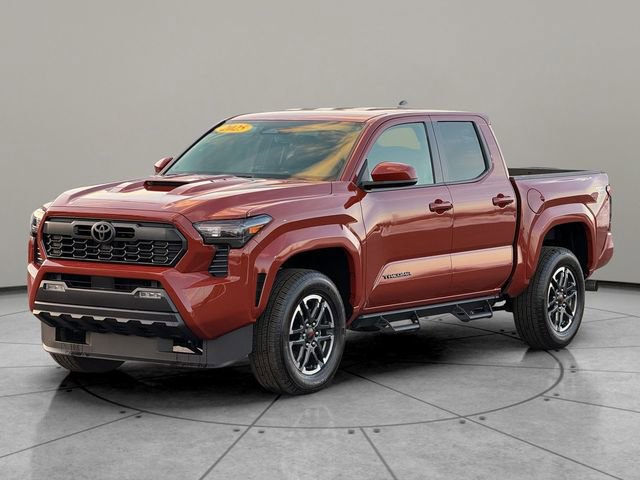 Certified 2025 Toyota Tacoma TRD Sport image 2