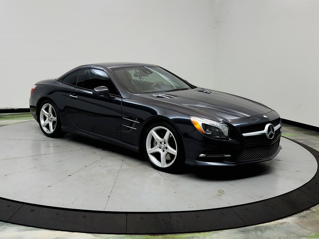 Used 2013 Mercedes-Benz SL 550 image 3