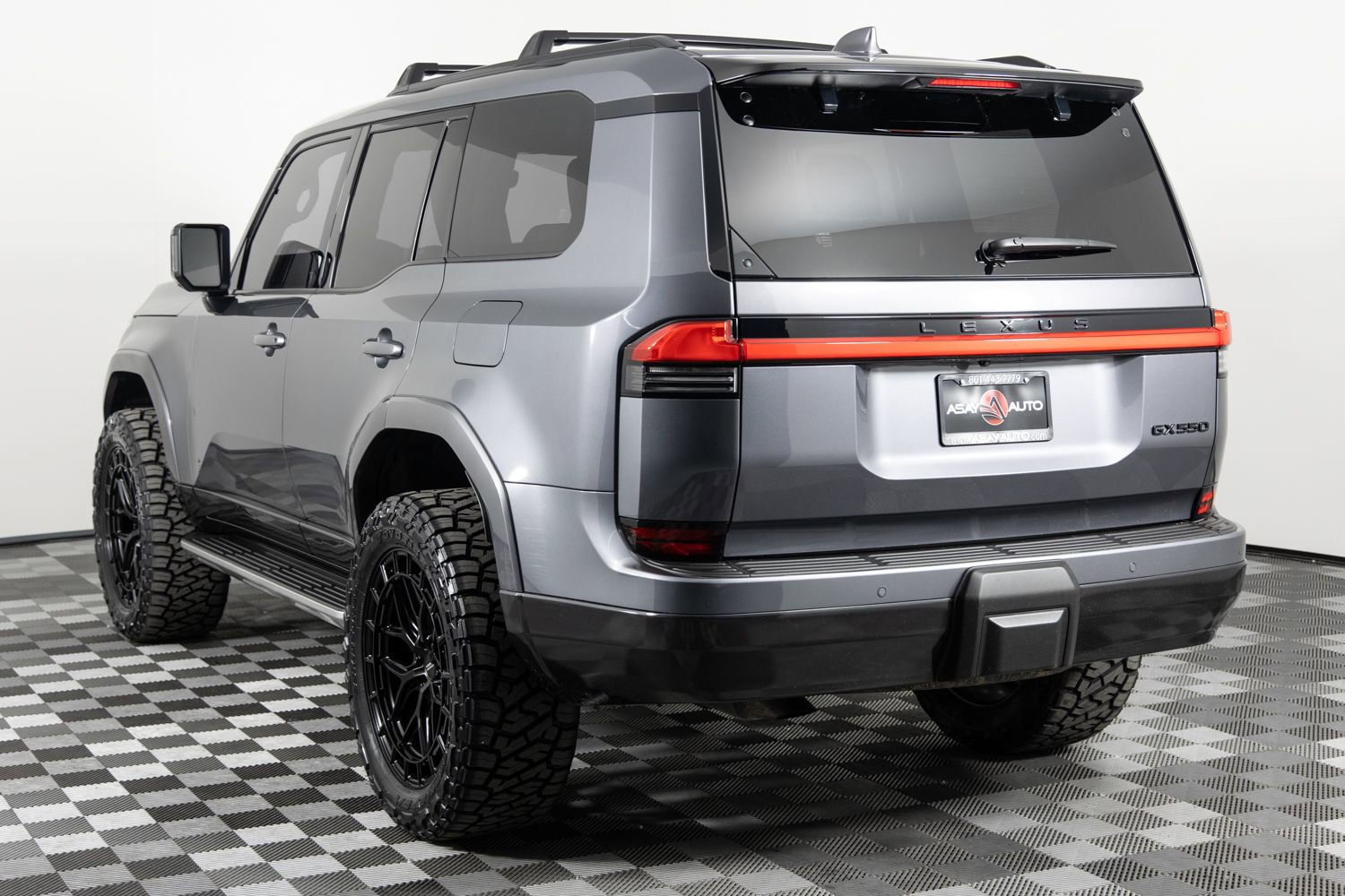 Used 2025 Lexus GX 550 image 5