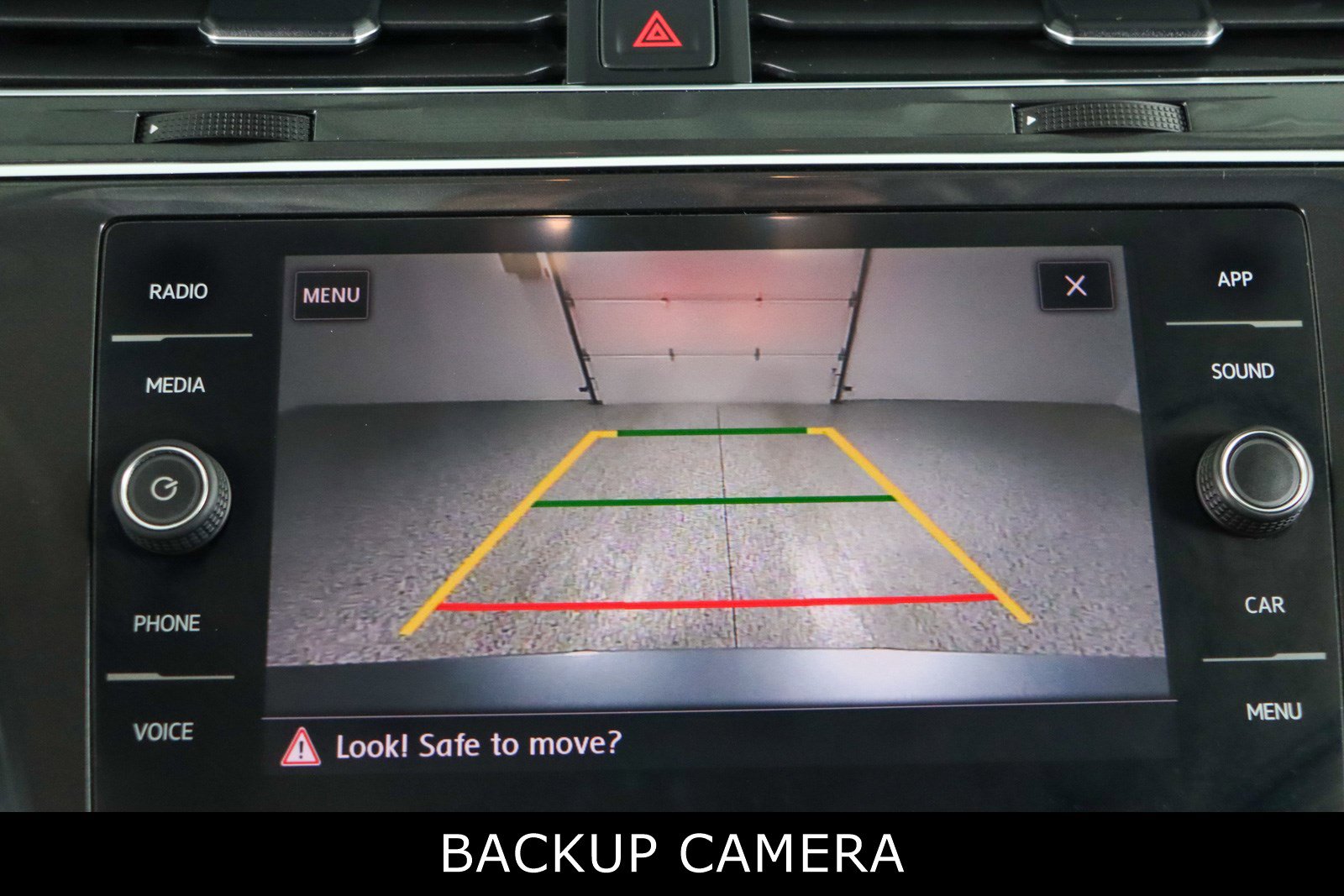 Used 2019 Volkswagen Tiguan SEL Premium R-Line image 18