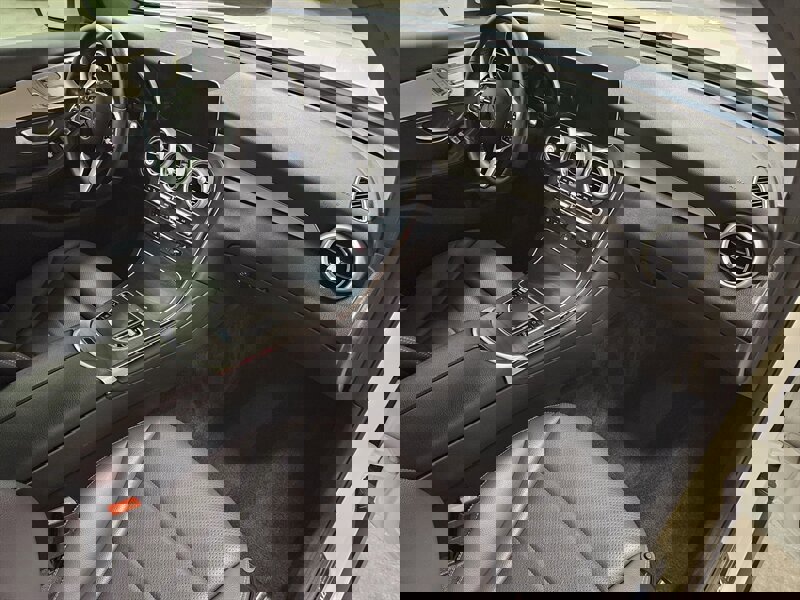 Used 2021 Mercedes-Benz GLC 300 4MATIC image 22