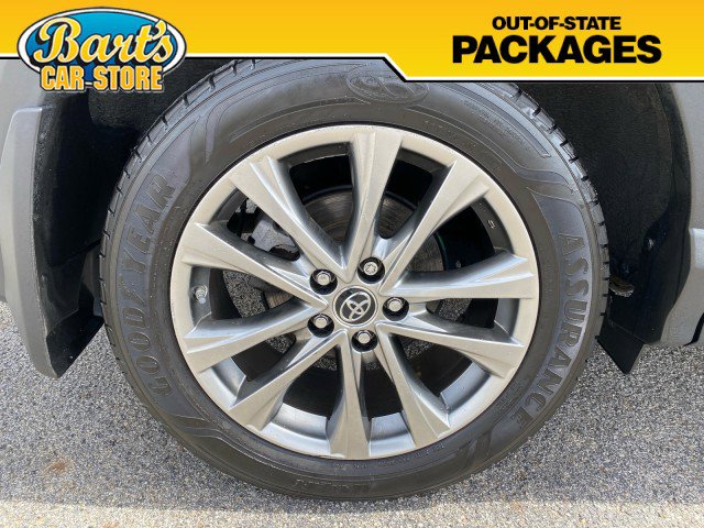 Used 2018 Toyota RAV4 Limited image 7