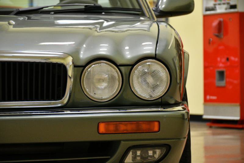 Used 1997 Jaguar XJ6 RWD image 6