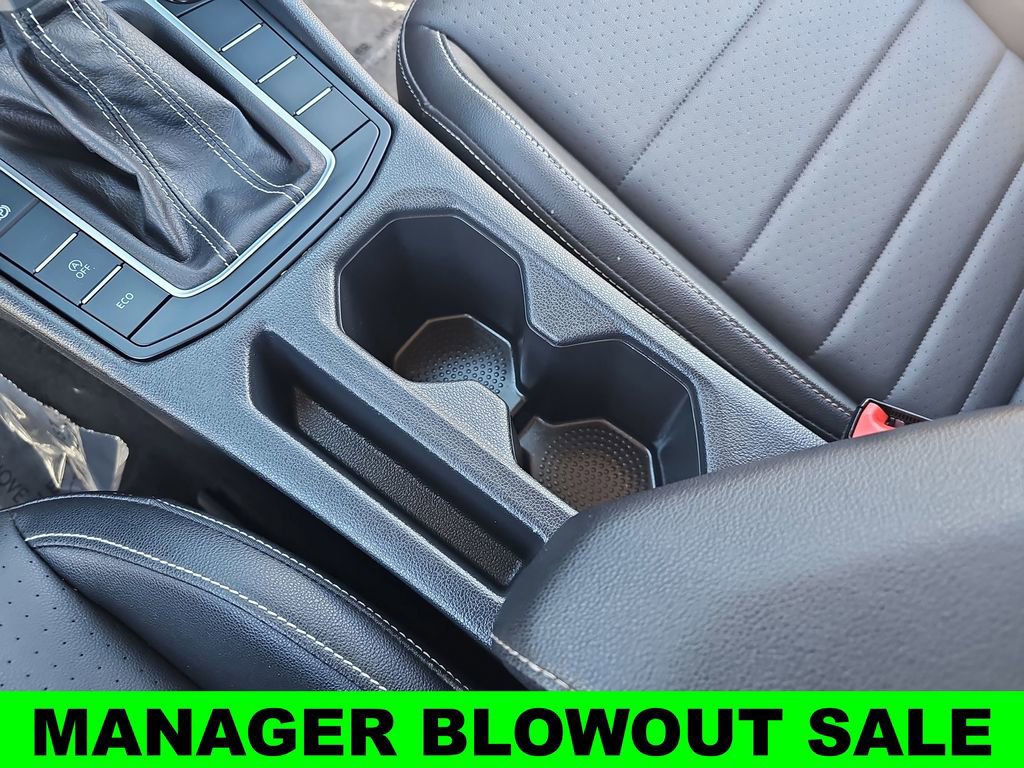 Used 2024 Volkswagen Jetta SE image 23