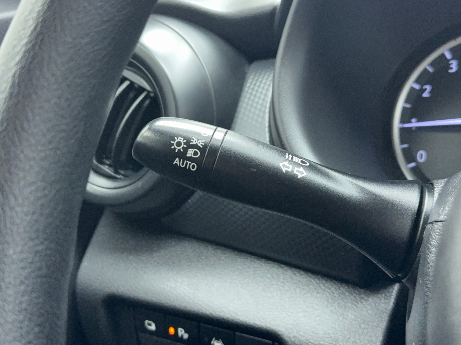 Used 2023 Nissan Kicks S FWD image 35