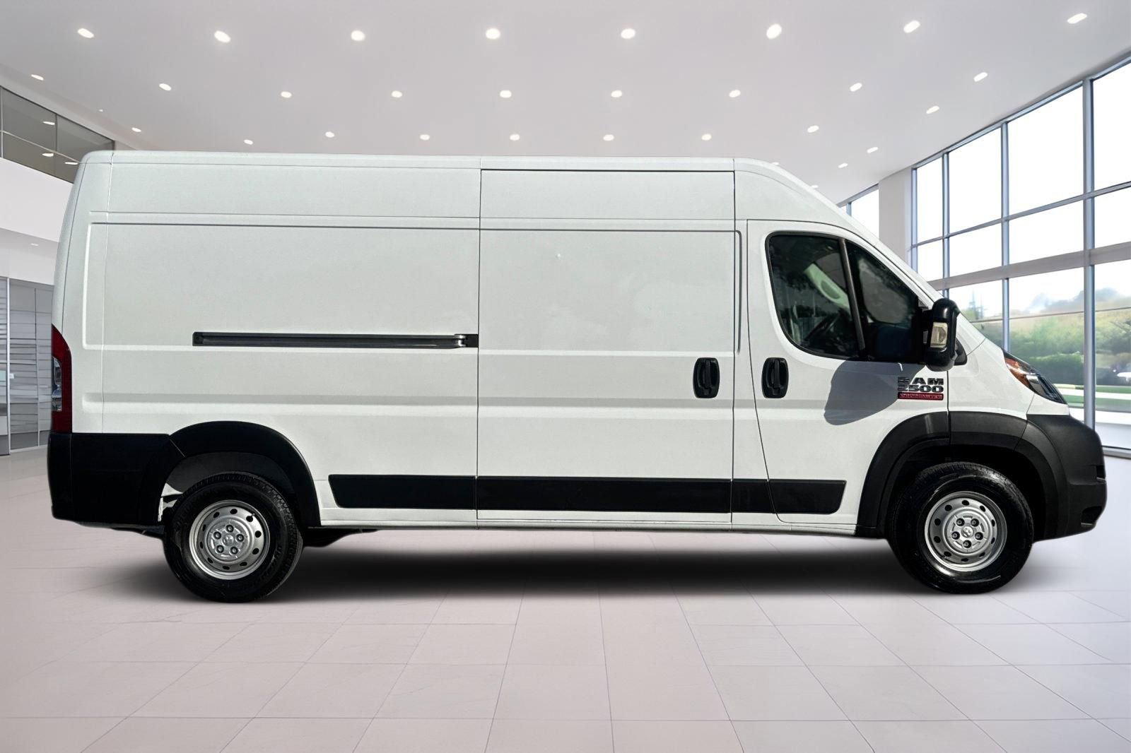 Used 2021 RAM ProMaster 2500 FWD image 3