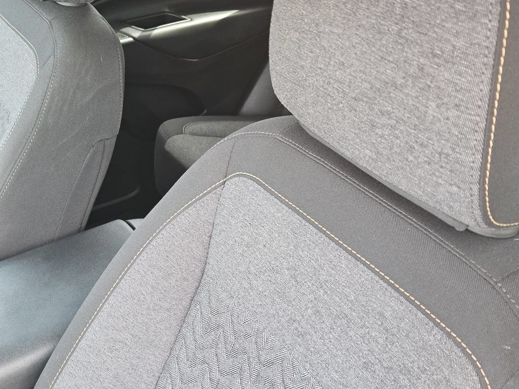 Used 2024 Chevrolet Equinox LT w/ LPO, Floor Liner Package FWD image 25