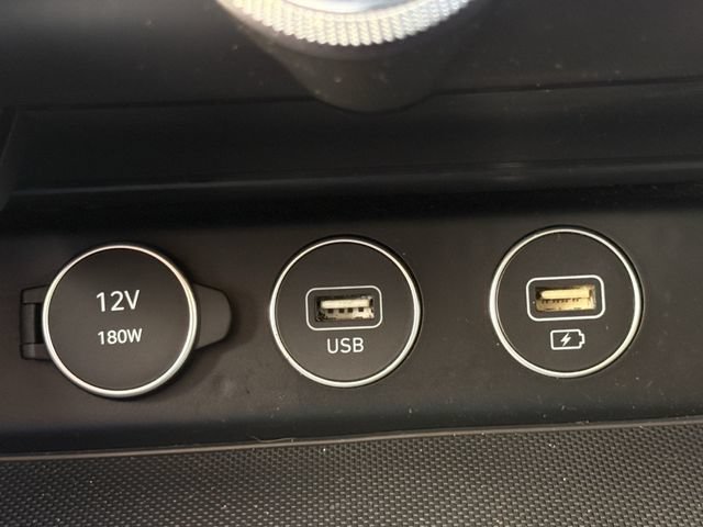 Used 2022 Genesis G70 3.3T RWD image 21
