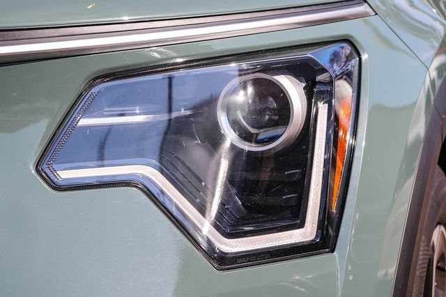 Certified 2025 Kia Niro EX FWD image 5