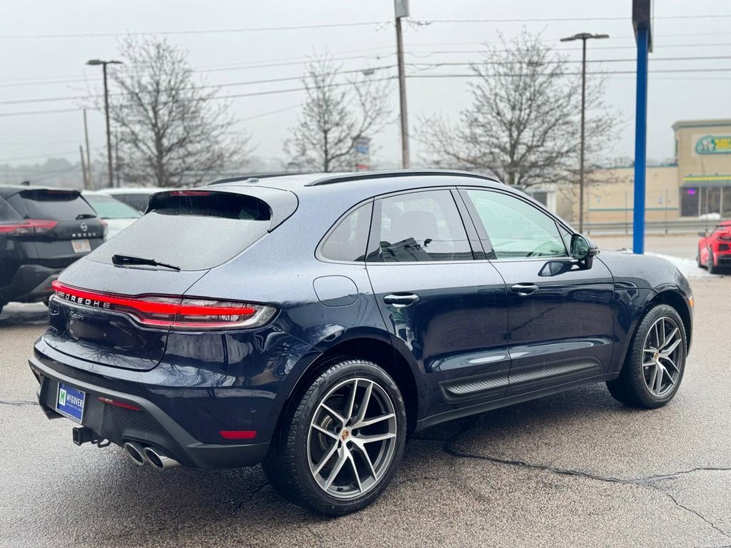 Used 2022 Porsche Macan w/ Premium Package Plus image 6